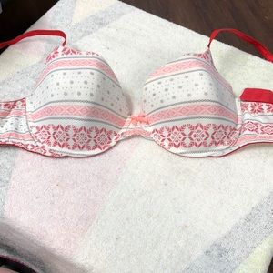 Victoria Secret’s lightly liner bra